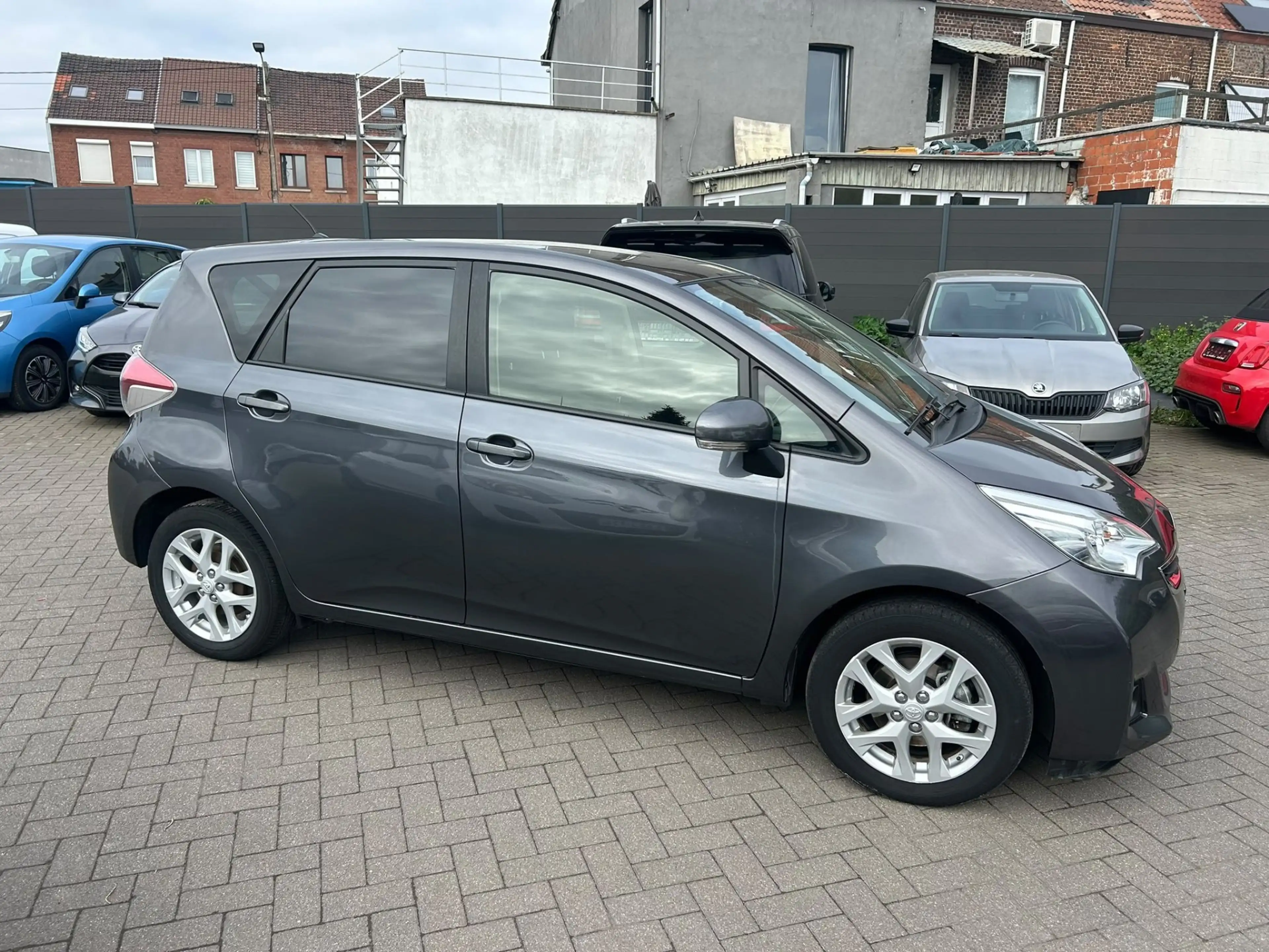 Toyota Verso-S Verso S 1.33 VVT-i Comfort — photo 7