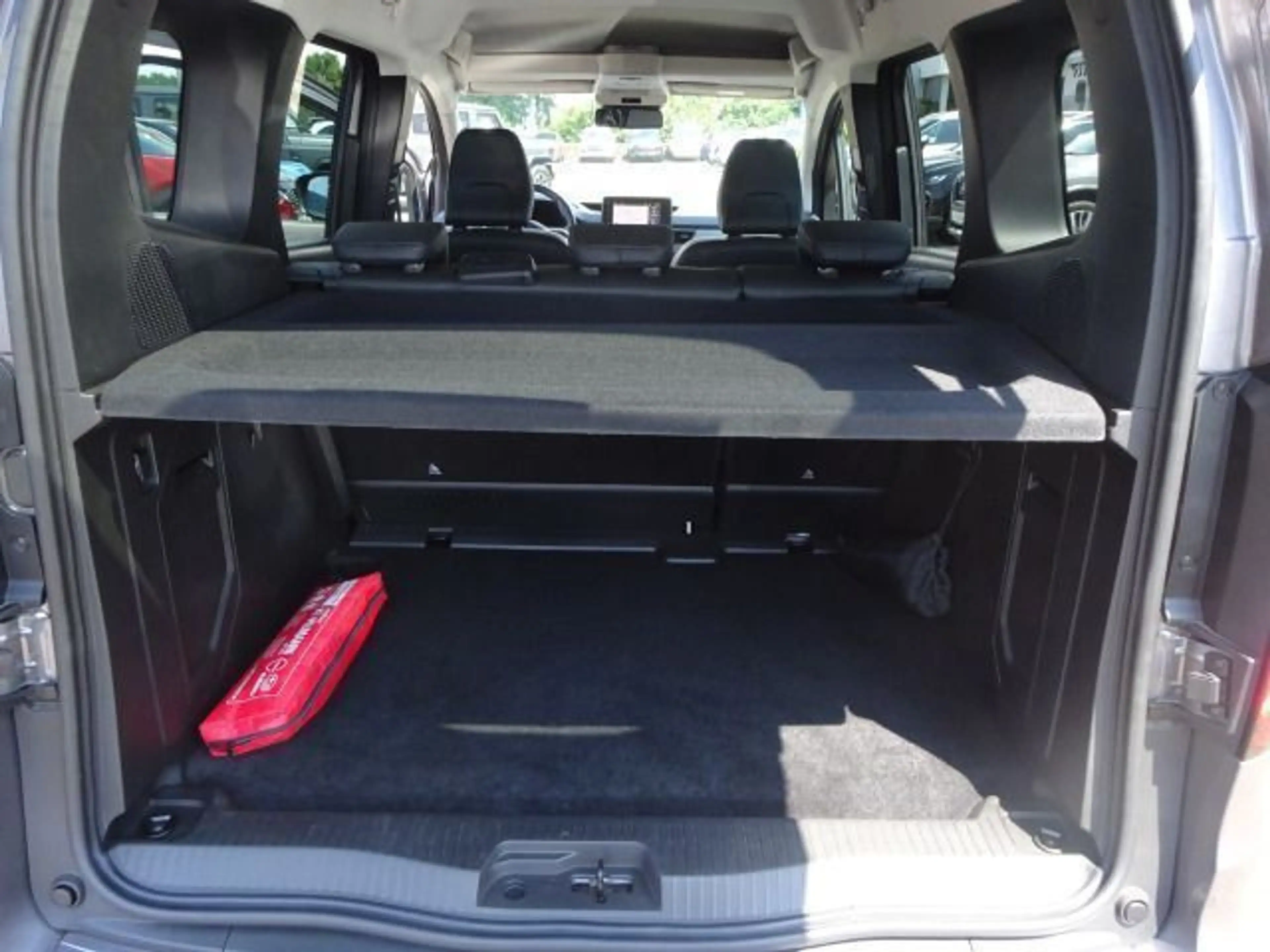 Nissan Townstar Kombi 1.3 L1 N-Connecta CarPlay Kamera — photo 12