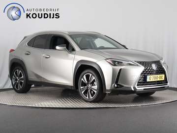 F Sport Line (Camera / ACC / Stoelverw. / Carplay)