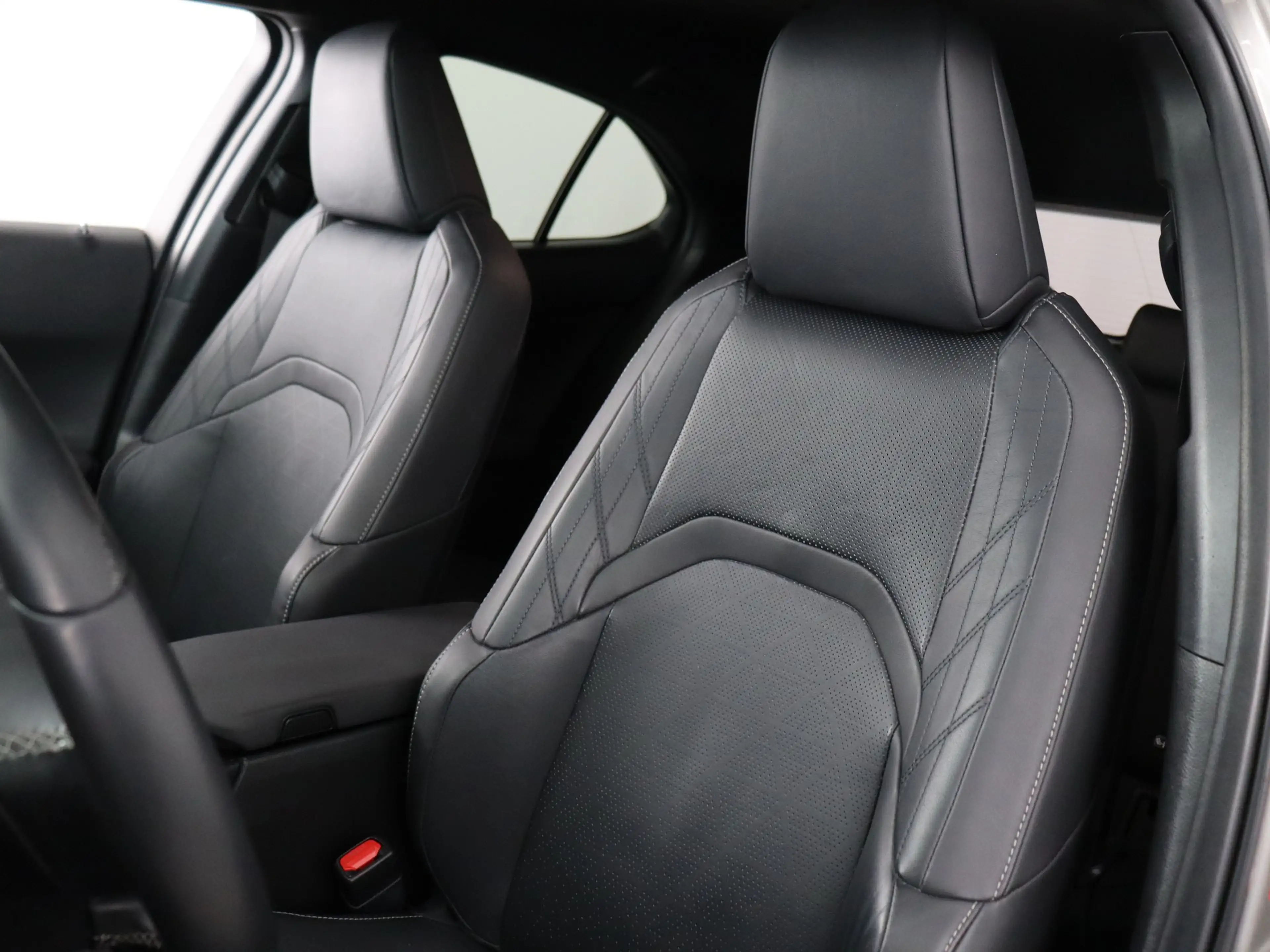 Lexus UX 250h F Sport Line (Camera / ACC / Stoelverw. / Carplay) — photo 10