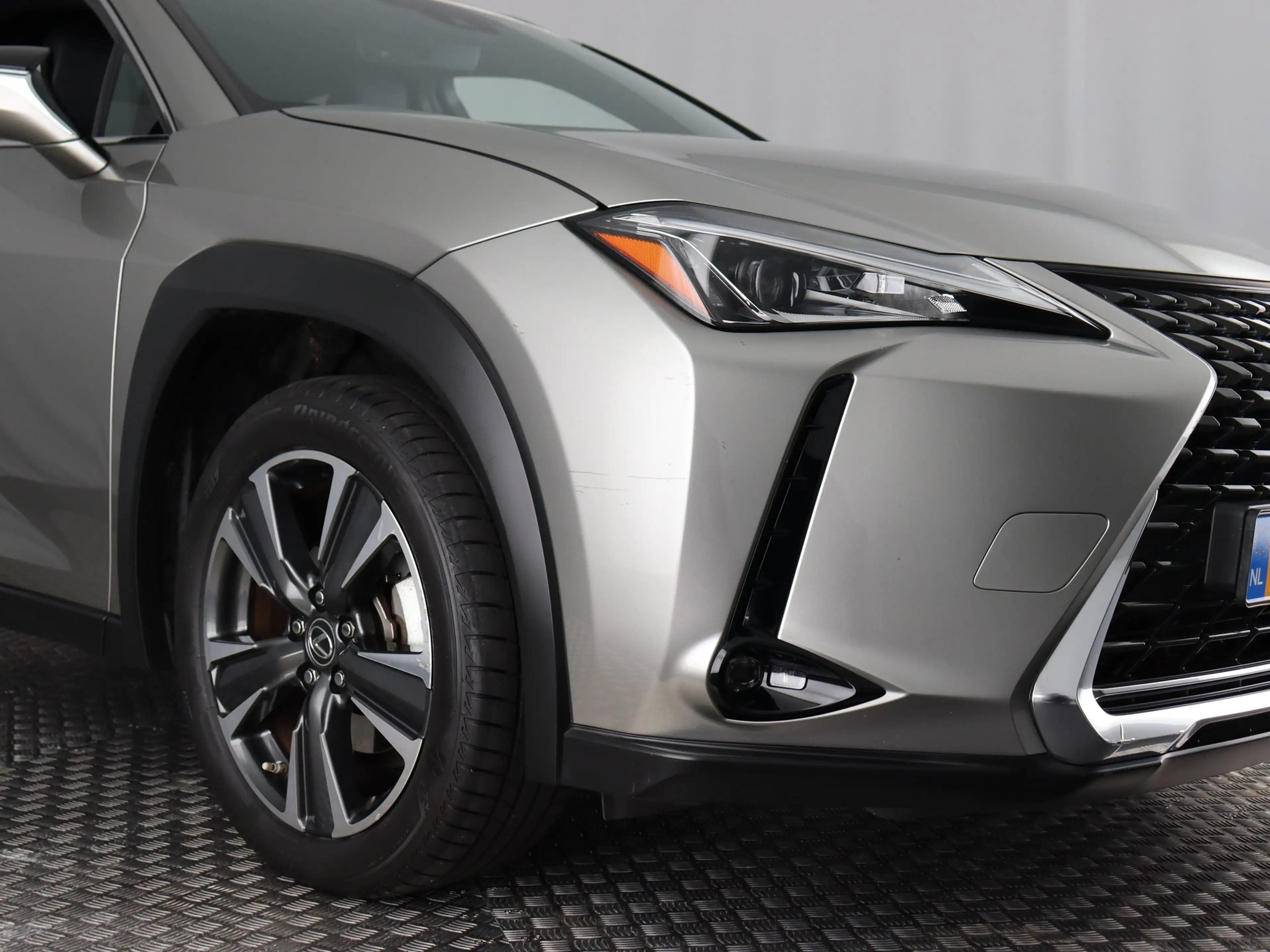 Lexus UX 250h F Sport Line (Camera / ACC / Stoelverw. / Carplay) — photo 5
