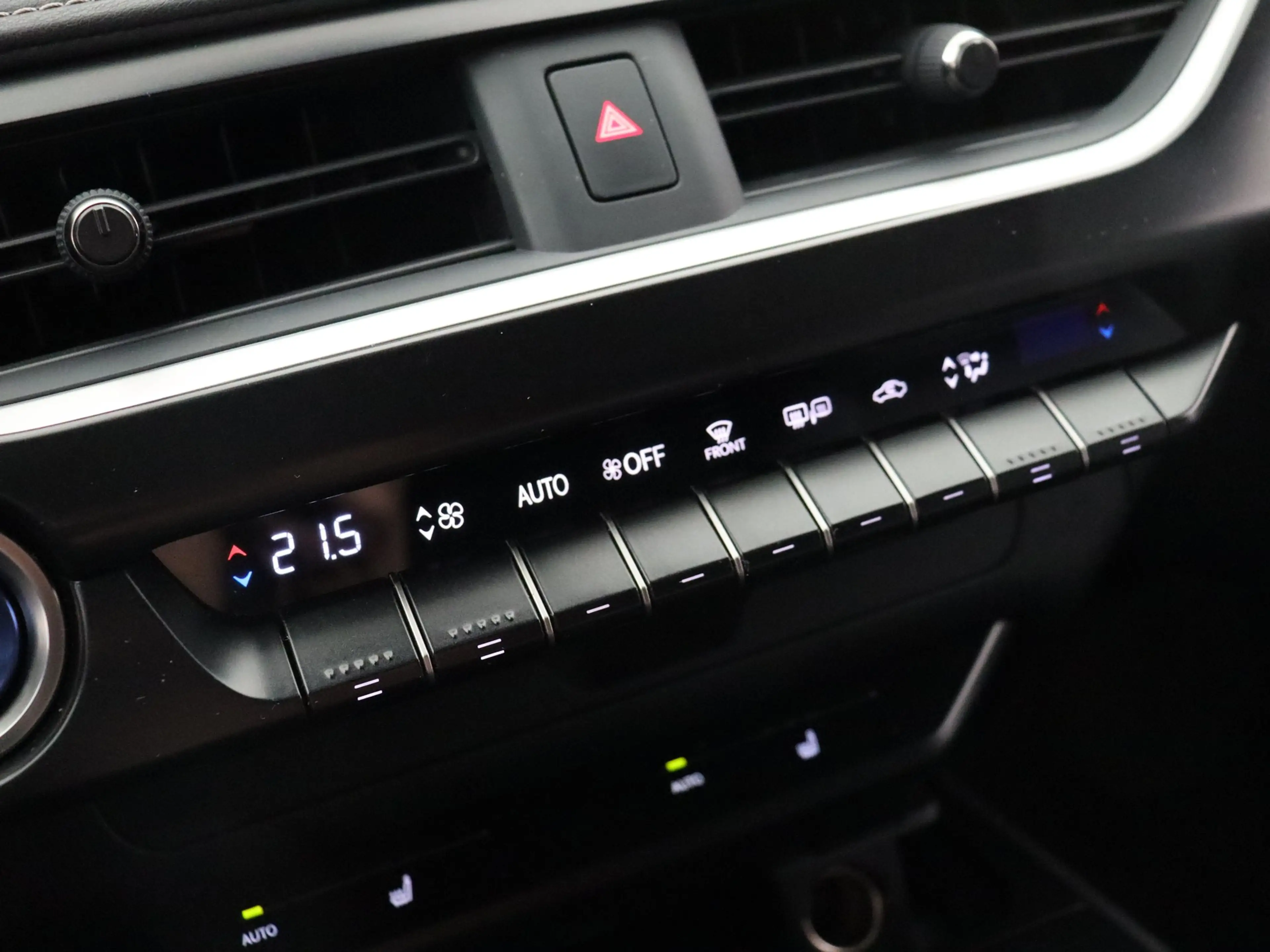 Lexus UX 250h F Sport Line (Camera / ACC / Stoelverw. / Carplay) — photo 24