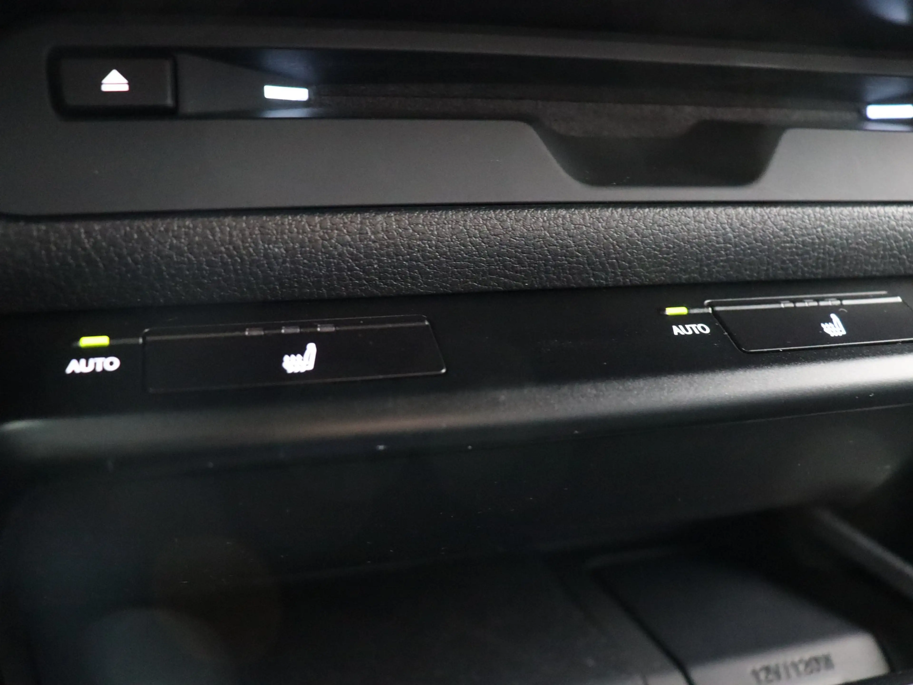 Lexus UX 250h F Sport Line (Camera / ACC / Stoelverw. / Carplay) — photo 25