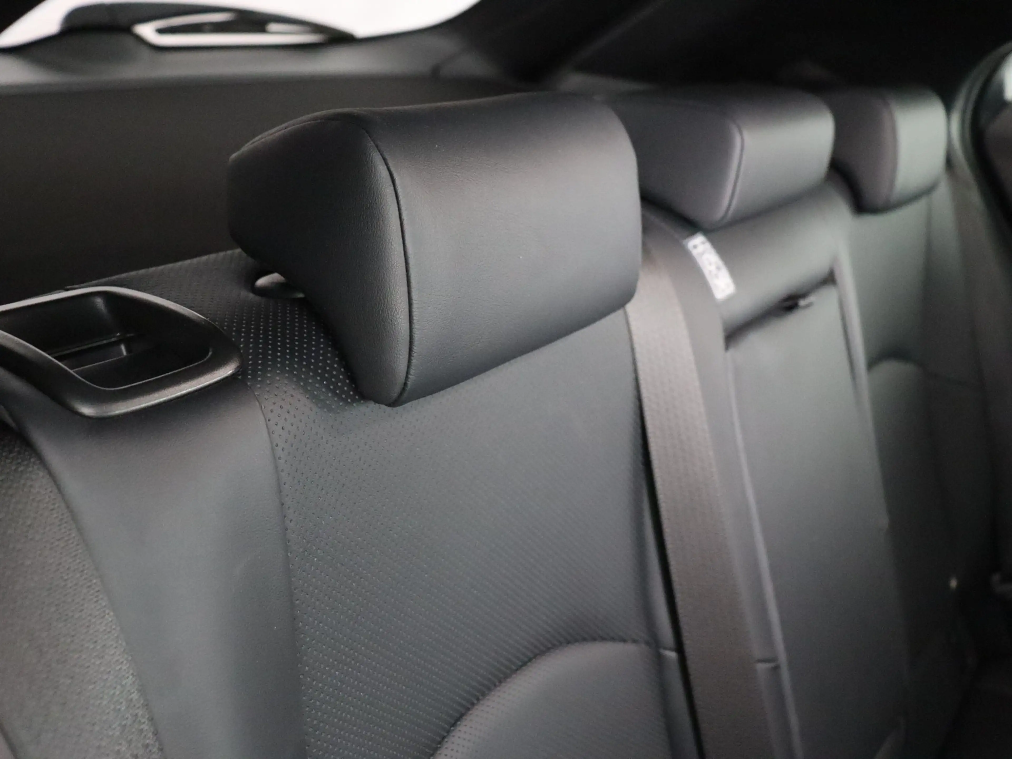 Lexus UX 250h F Sport Line (Camera / ACC / Stoelverw. / Carplay) — photo 39
