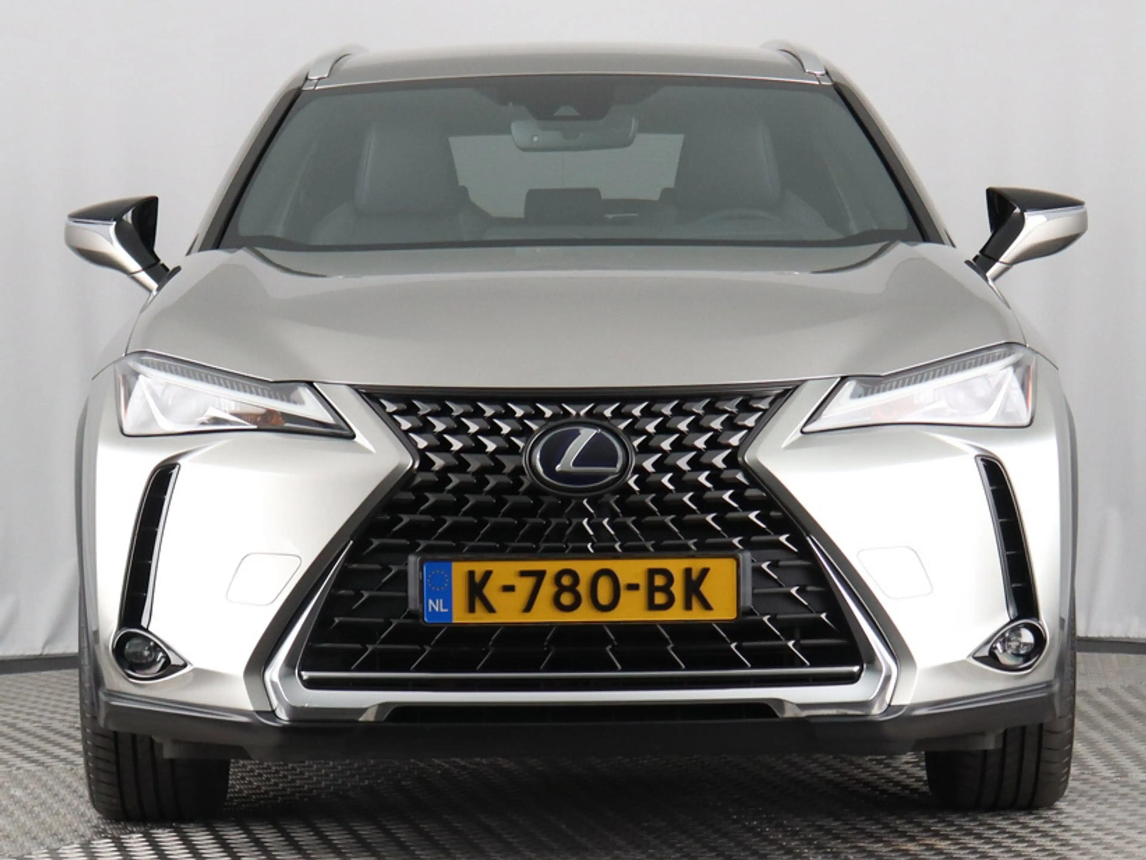 Lexus UX 250h F Sport Line (Camera / ACC / Stoelverw. / Carplay) — photo 4