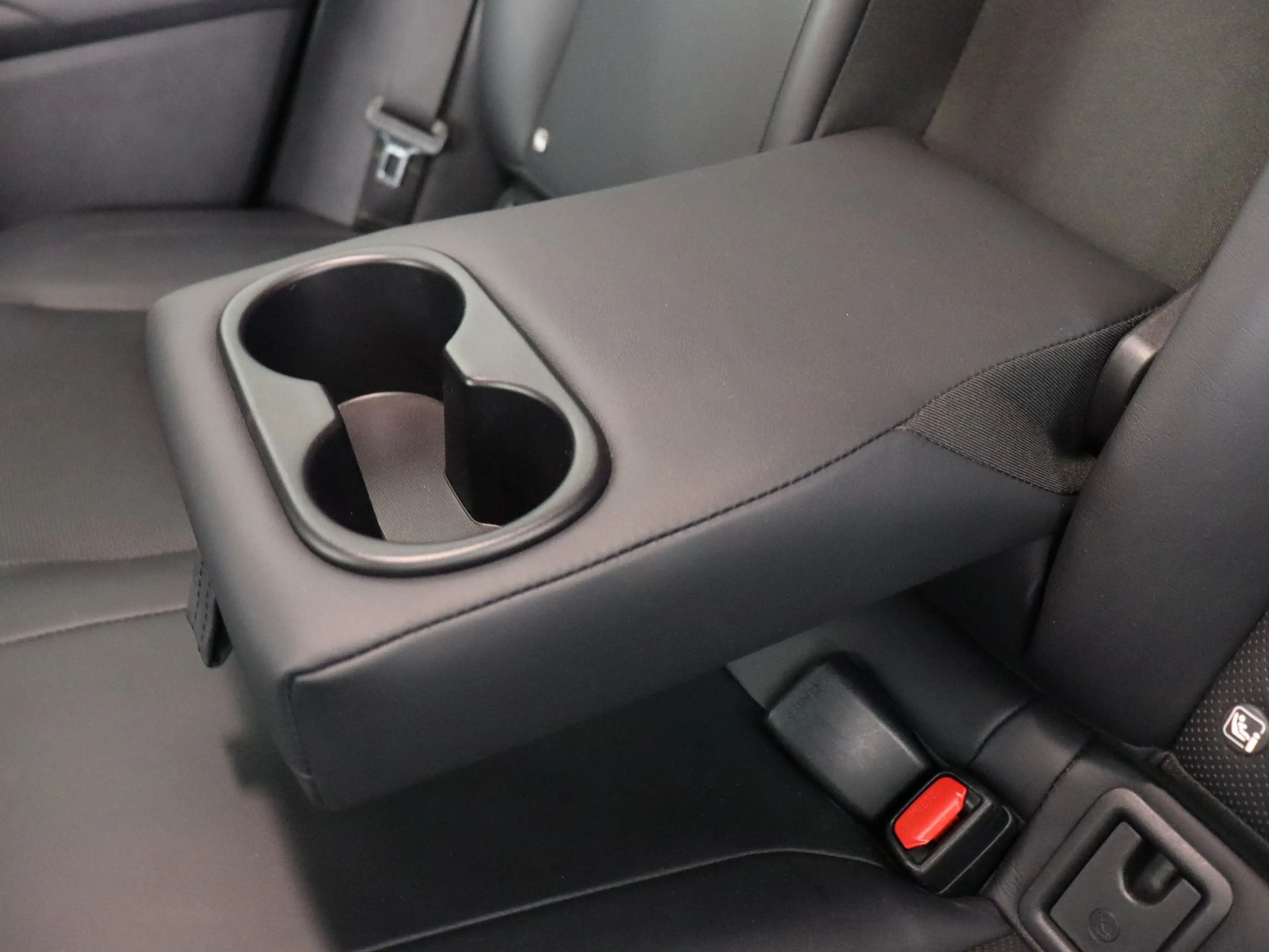 Lexus UX 250h F Sport Line (Camera / ACC / Stoelverw. / Carplay) — photo 34
