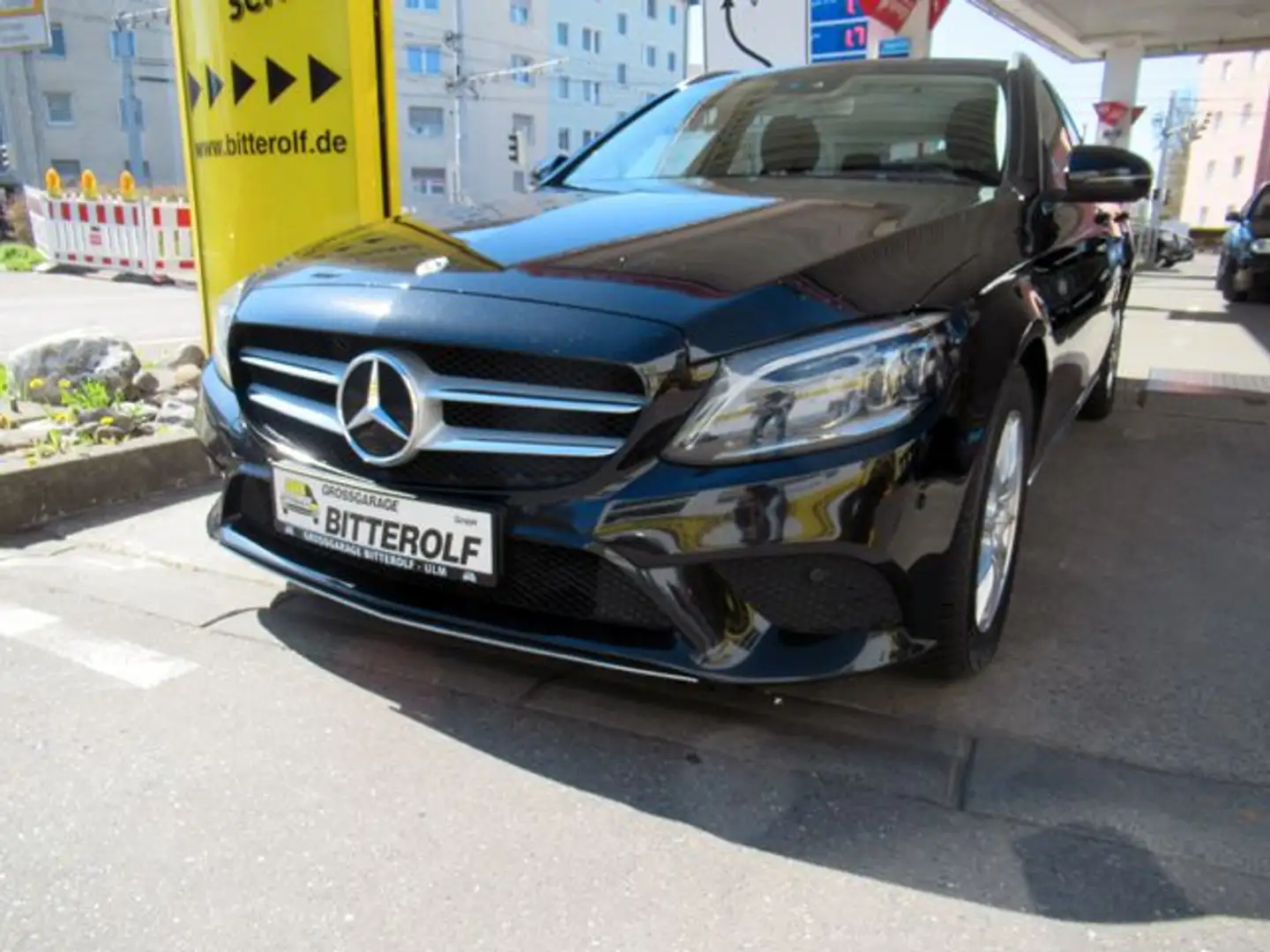 Mercedes-Benz C 220 d T Aut Avantgarde Nav/Burmester/Distr/SHZ/ Schwarz - 2
