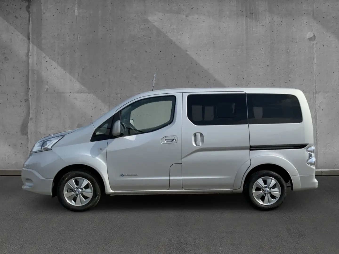 Nissan Evalia Premium Navi LED Klima DAB Winterpaket PDC Argent - 2