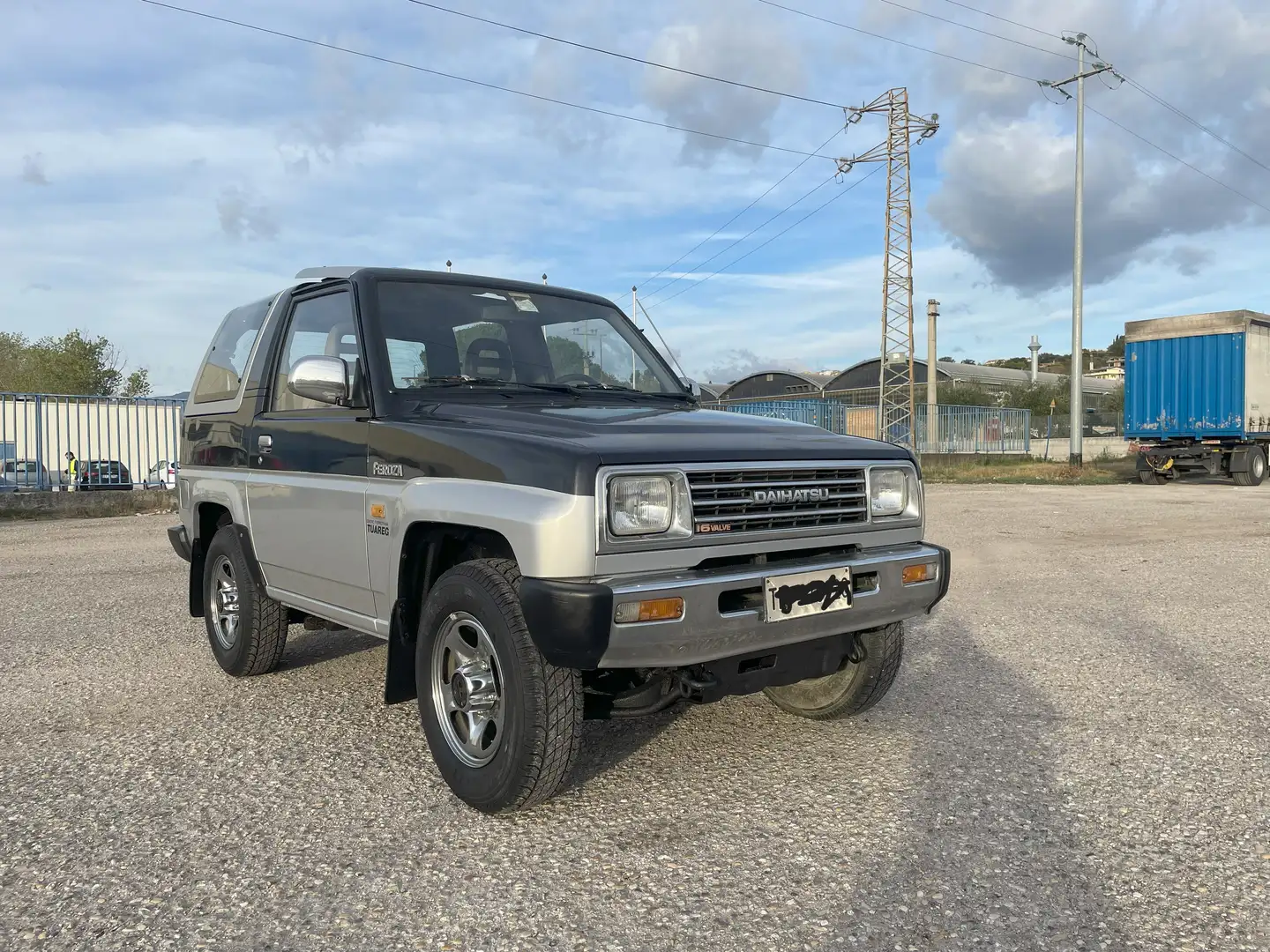 Daihatsu Feroza Black - 1