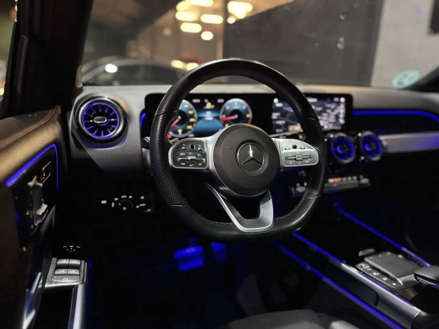 Mercedes-Benz GLB 220 220d 4Matic 8G-DCT Gris - 2