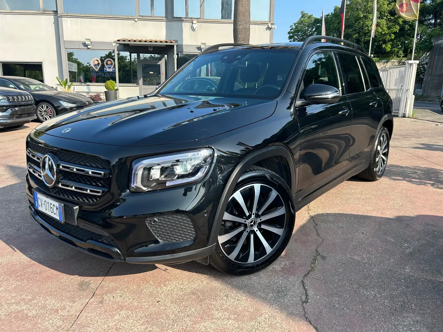 Mercedes-Benz GLB 180 SPORT PLUS AMG PRONTA CONSEGNA Negru - 2