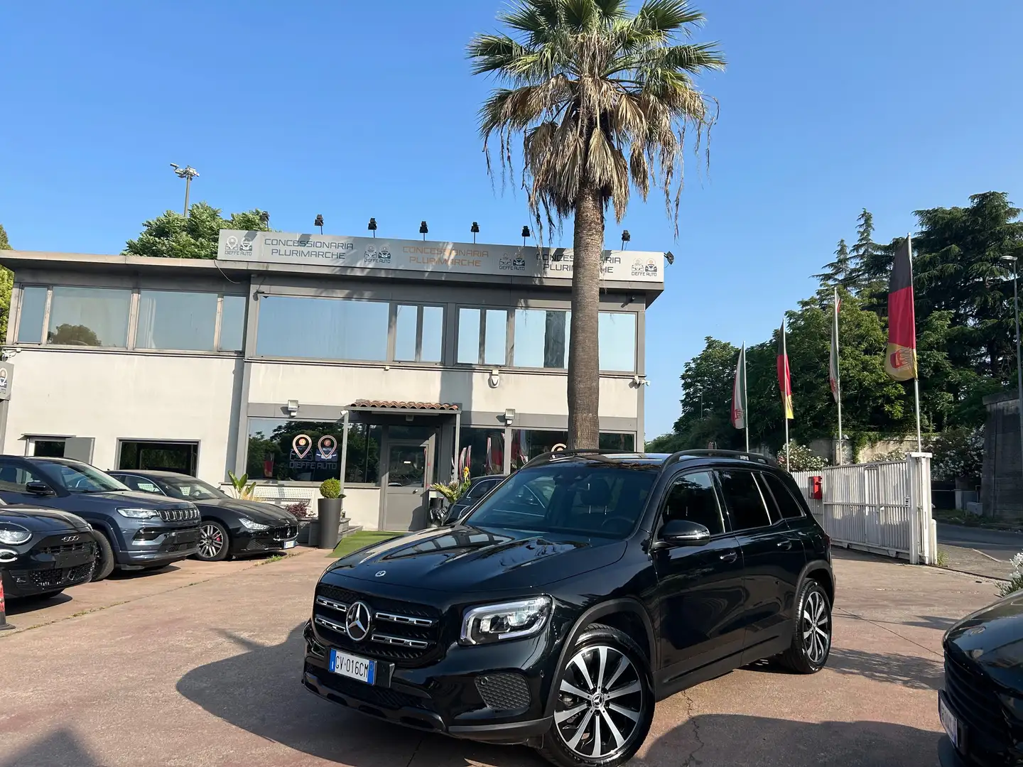 Mercedes-Benz GLB 180 SPORT PLUS AMG PRONTA CONSEGNA Negru - 1