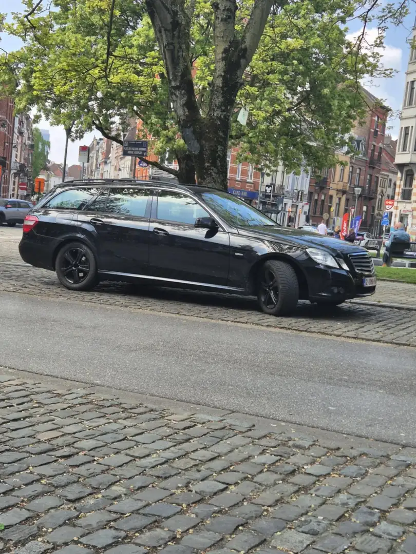 Mercedes-Benz E 200 T CDI DPF BlueEFFICIENCY Avantgarde - 1