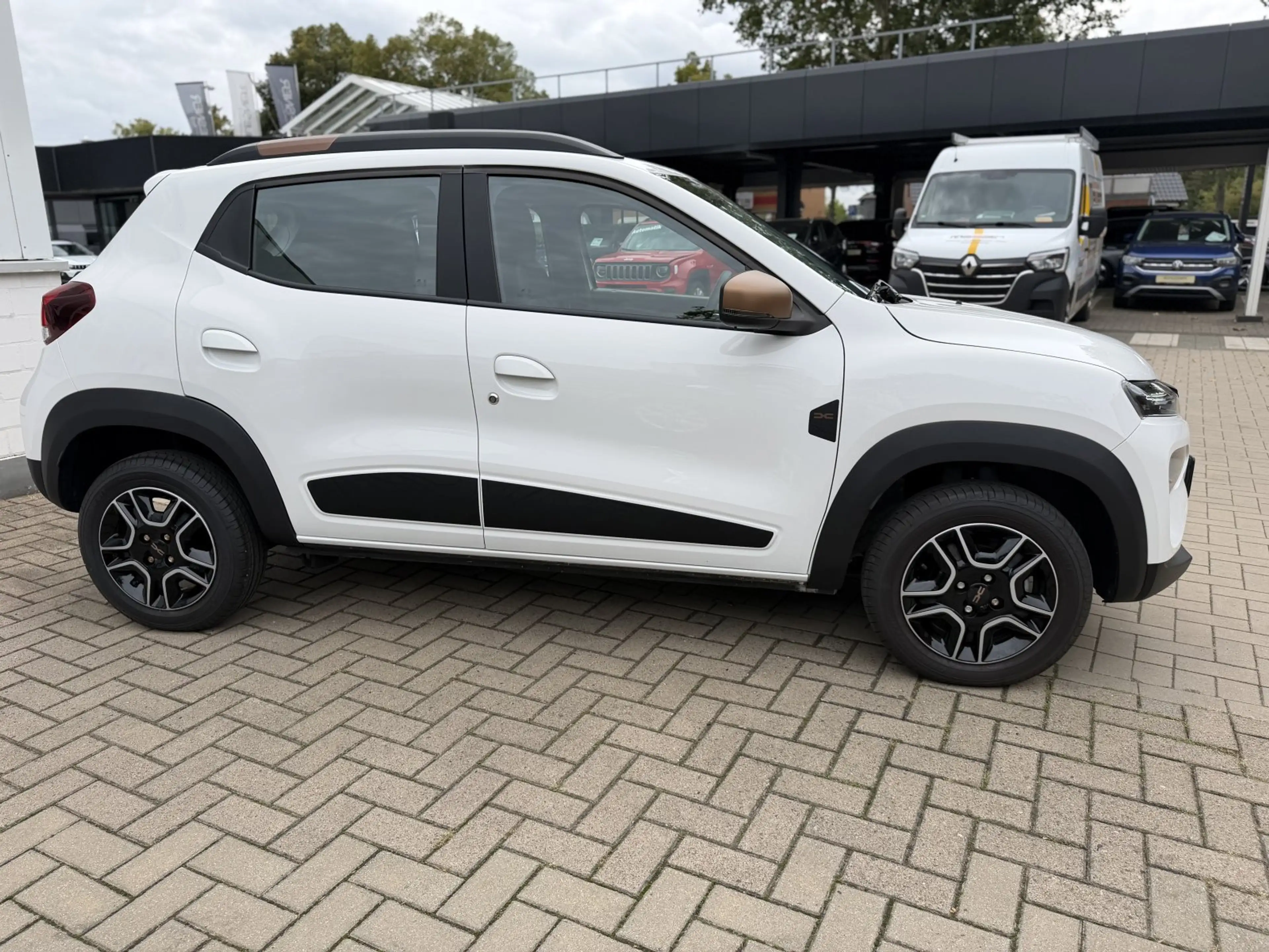 Dacia Spring Extreme ELECTRIC 65 *CCS*RFK*Navi — photo 5