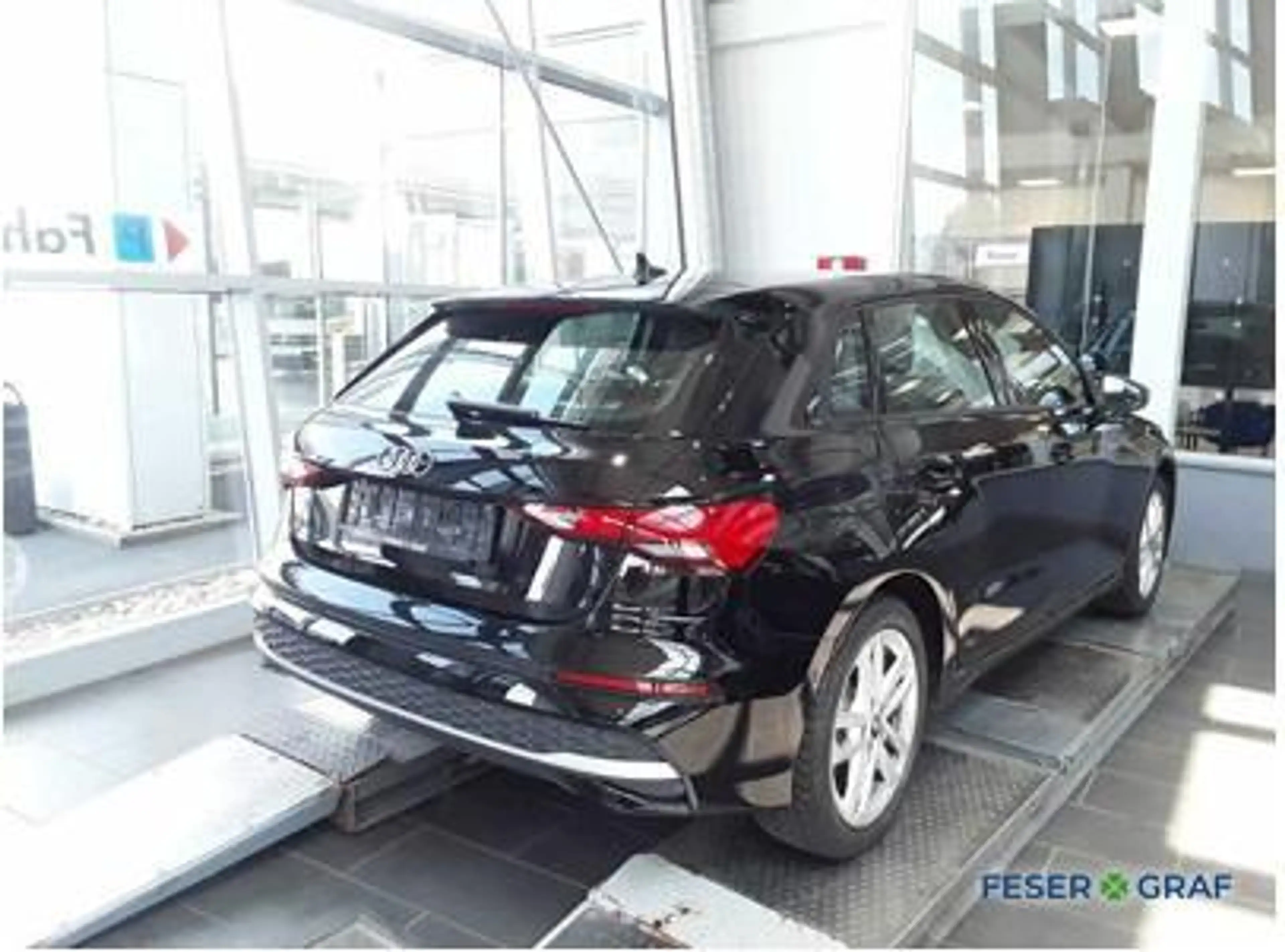 Audi A3 30 TFSI virt.Cockpit/16"/Navi plus — photo 4