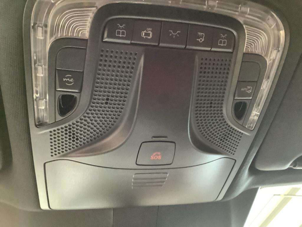 Mercedes-Benz V 220