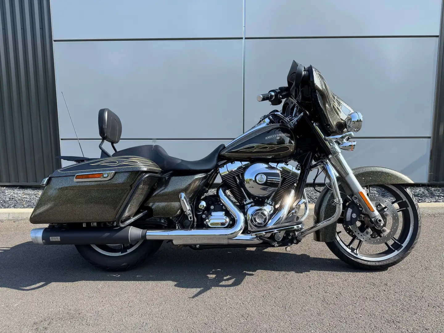 Harley-Davidson Street Glide - 1