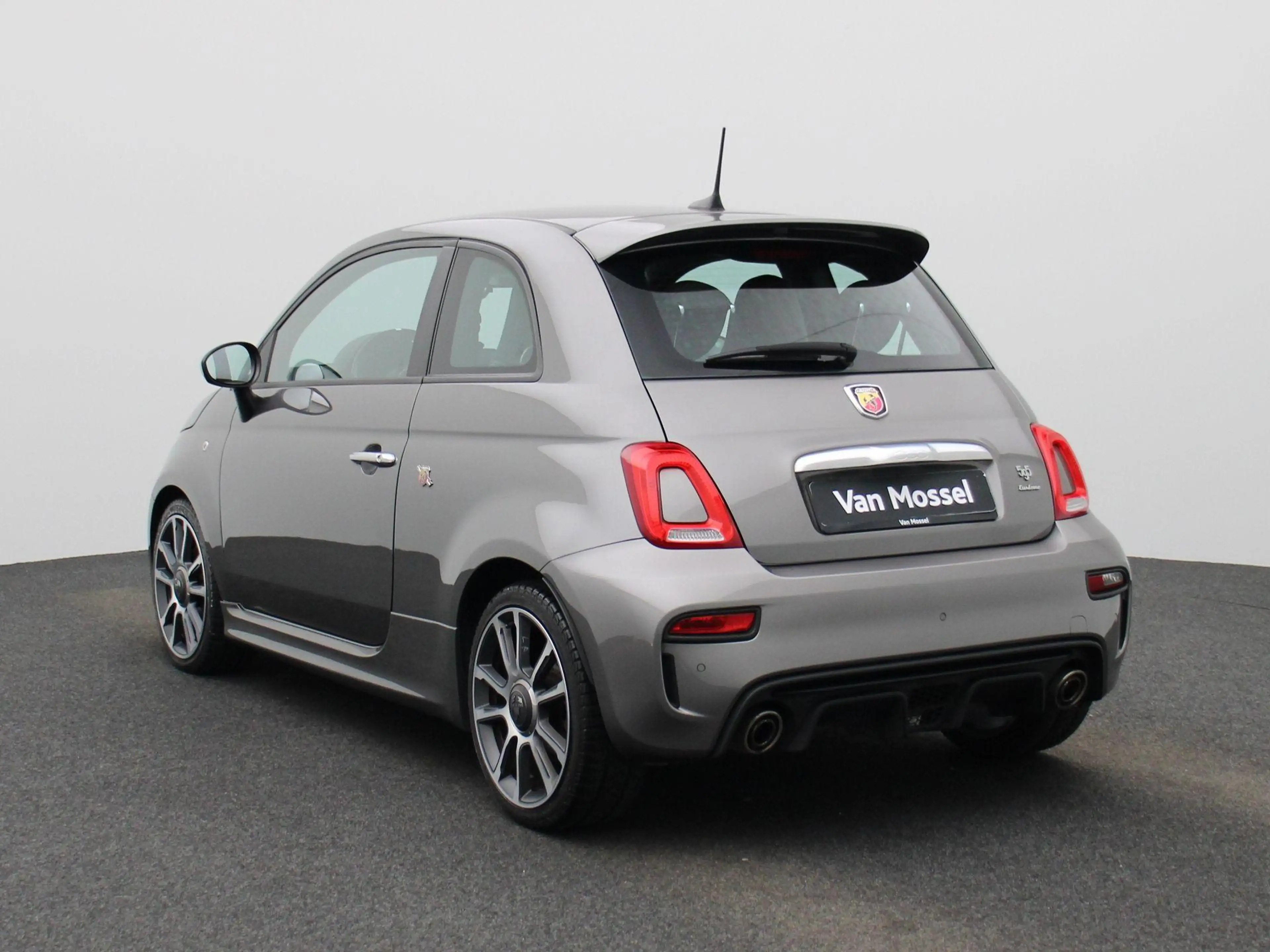 Fiat 500 Abarth 1.4 T-Jet Turismo — photo 2