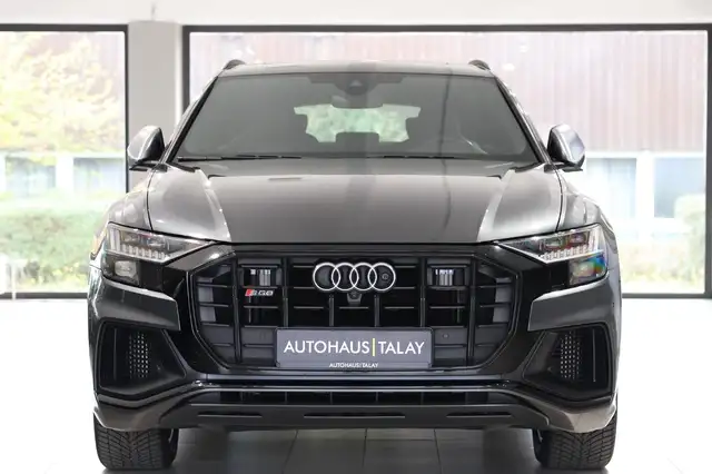 Audi SQ8 view 2