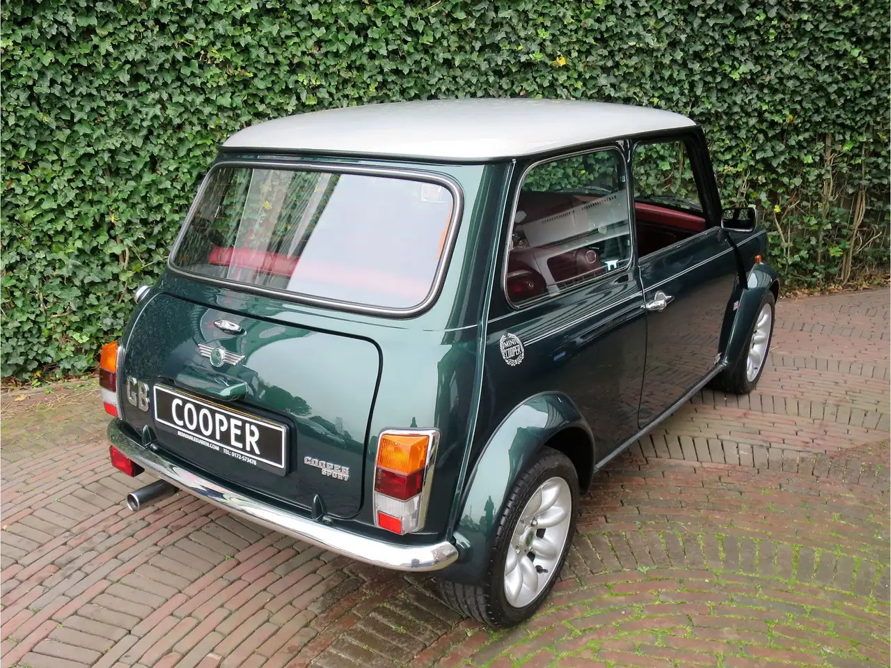 MINI Cooper Sport 1.3 MPI met leder interieur, houten dash en, foto 2