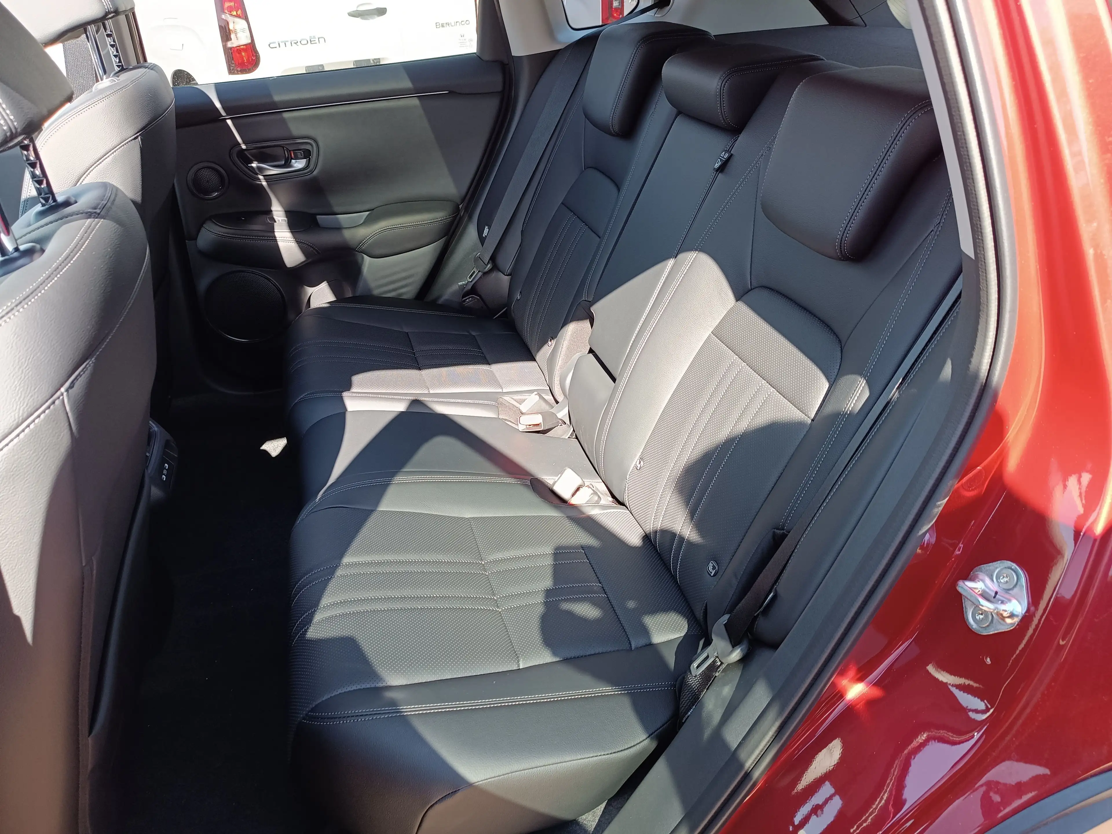 Honda ZR-V ZR-V 2,0 i-MMD Hybrid Advance Aut. Advance — photo 12