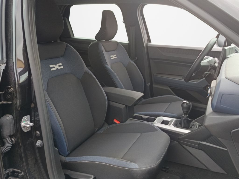 Dacia Bigster mild hybrid 140 Expression — photo 12