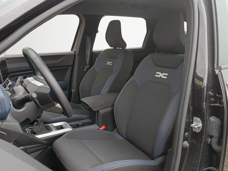 Dacia Bigster mild hybrid 140 Expression — photo 6