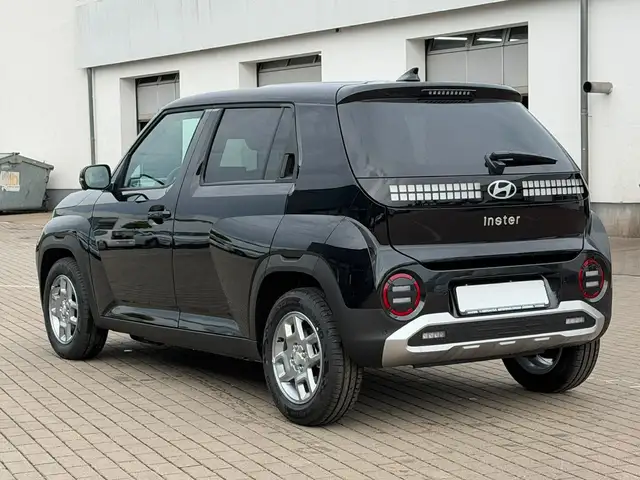 Hyundai Inster view 7