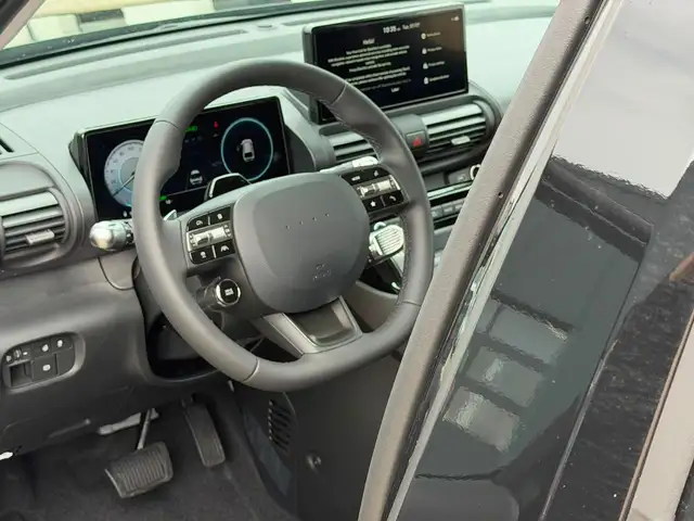 Hyundai Inster view 15