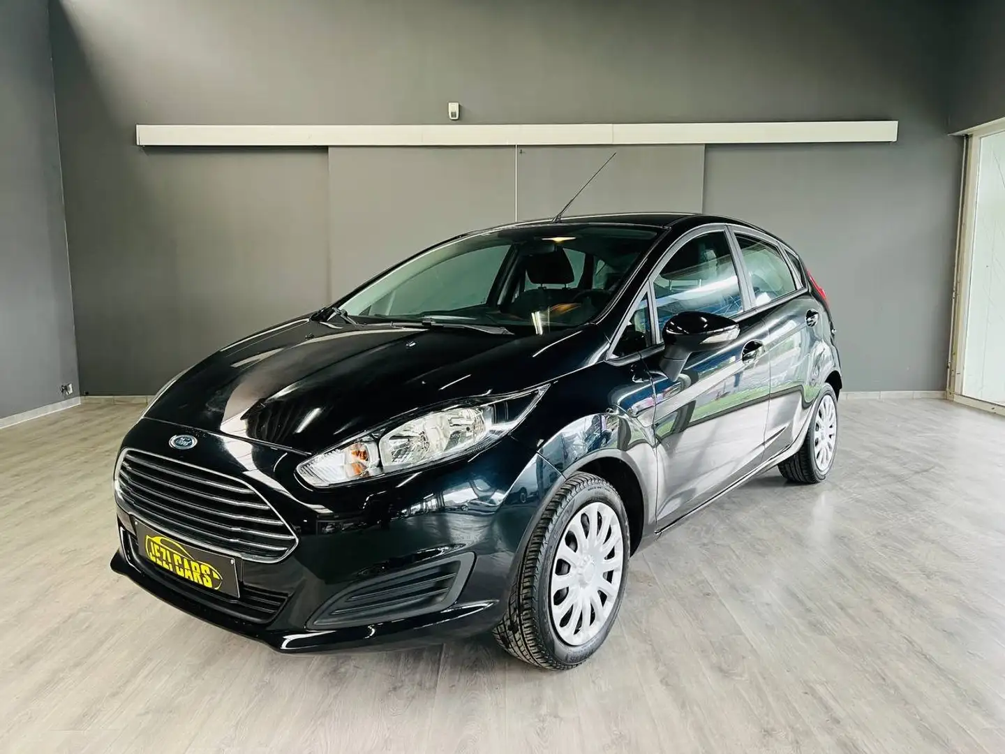 Ford Fiesta 1.0 EcoBoost/1 Jaar Garantie/Start-Stop/Bluetooth Negro - 2
