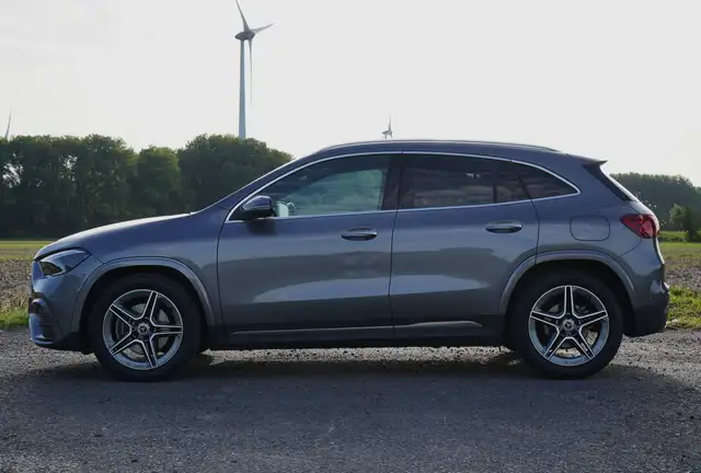 Mercedes-Benz Gla view 16