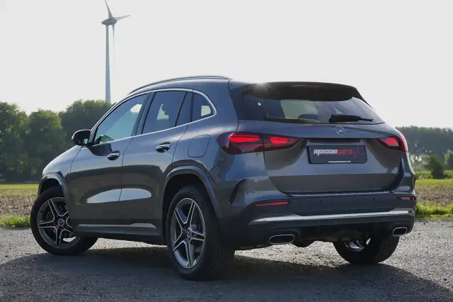 Mercedes-Benz Gla view 14