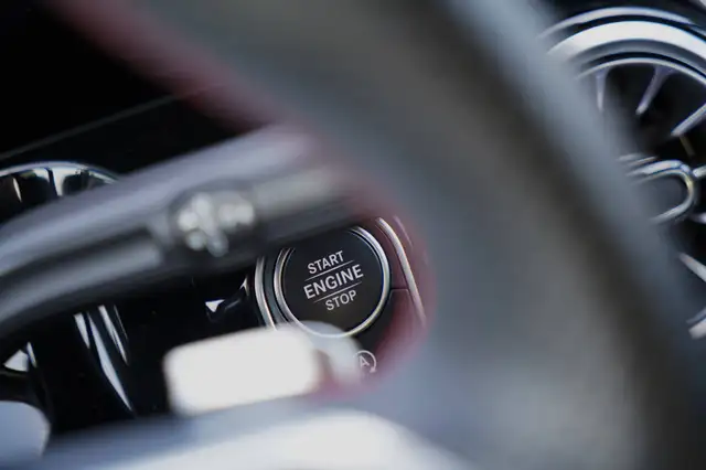 Mercedes-Benz Gla view 29