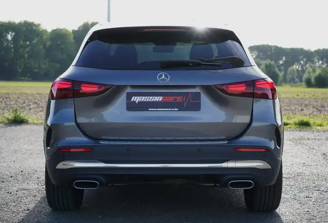 Mercedes-Benz Gla view 8