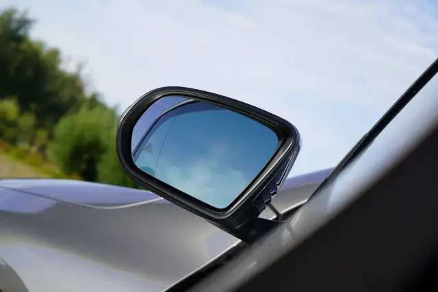Mercedes-Benz Gla view 20