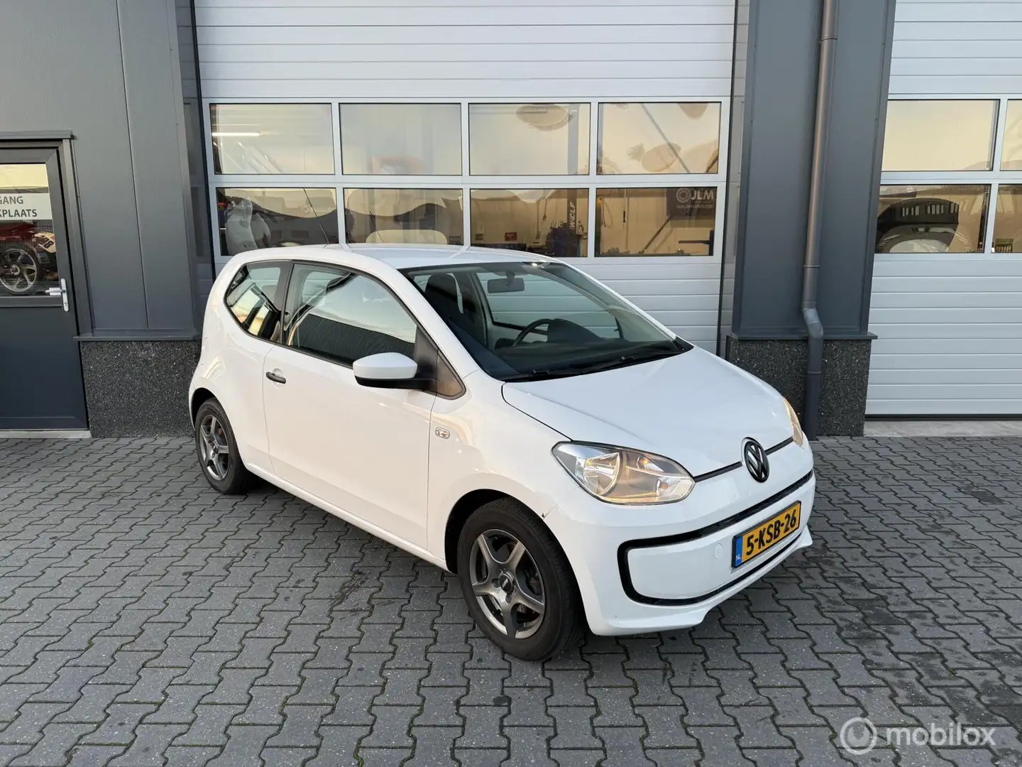 Volkswagen up! 1.0 easy up! BlueMotion / Airco! Wit - 1