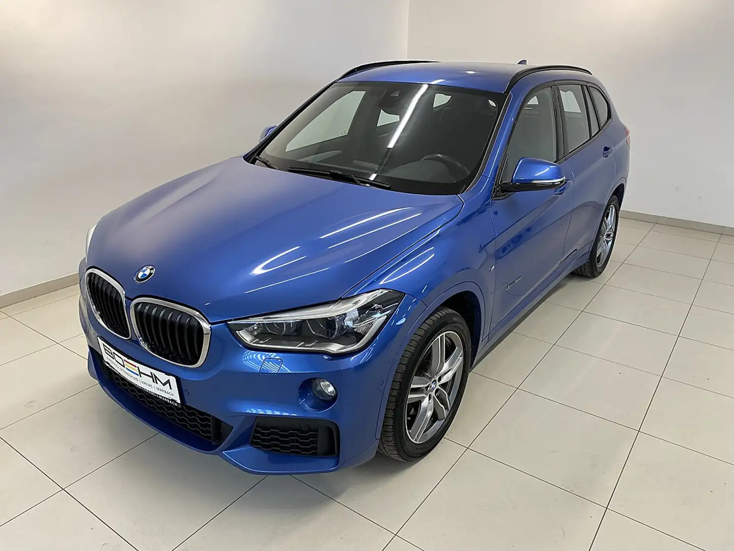 BMW X1 xDrive18d M-Sport Ausstattung Blau - 1