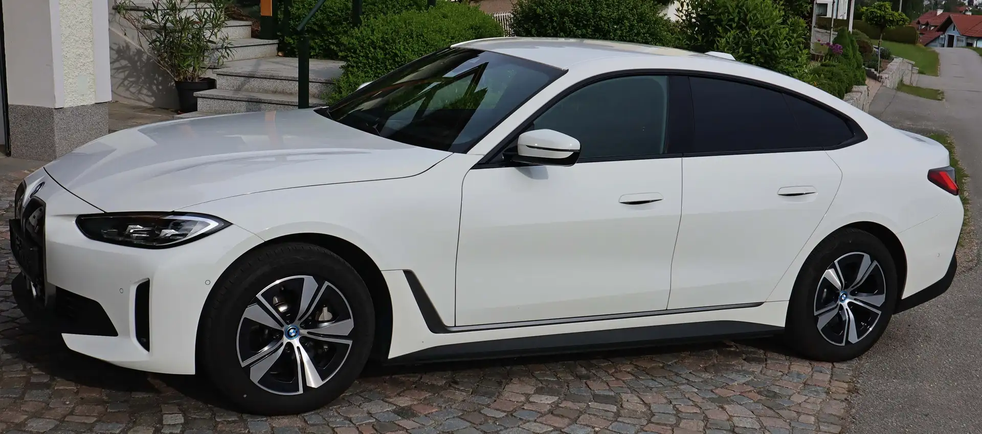 BMW i4 eDrive35 Gran Coupe Head-up-Display, AHK, ACC Weiß - 2