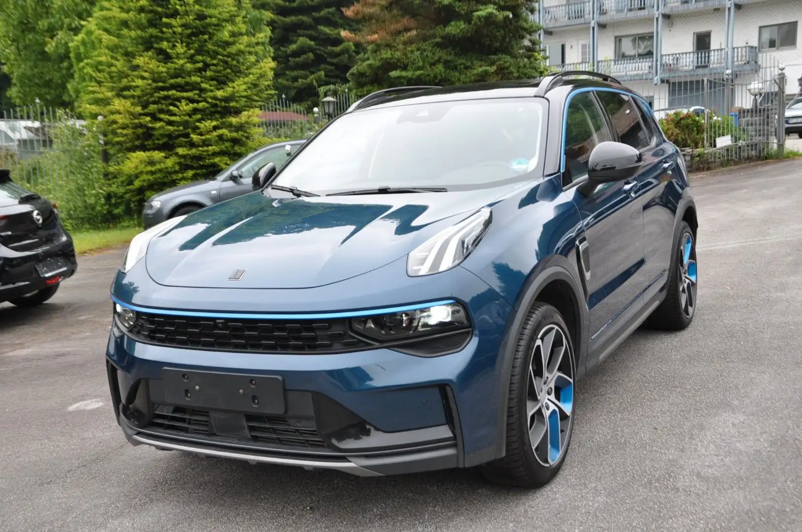 Другие 01 1.5 TD PHEV 192 kW *Navi*Pano*LED*20" LMR* Синий - 2