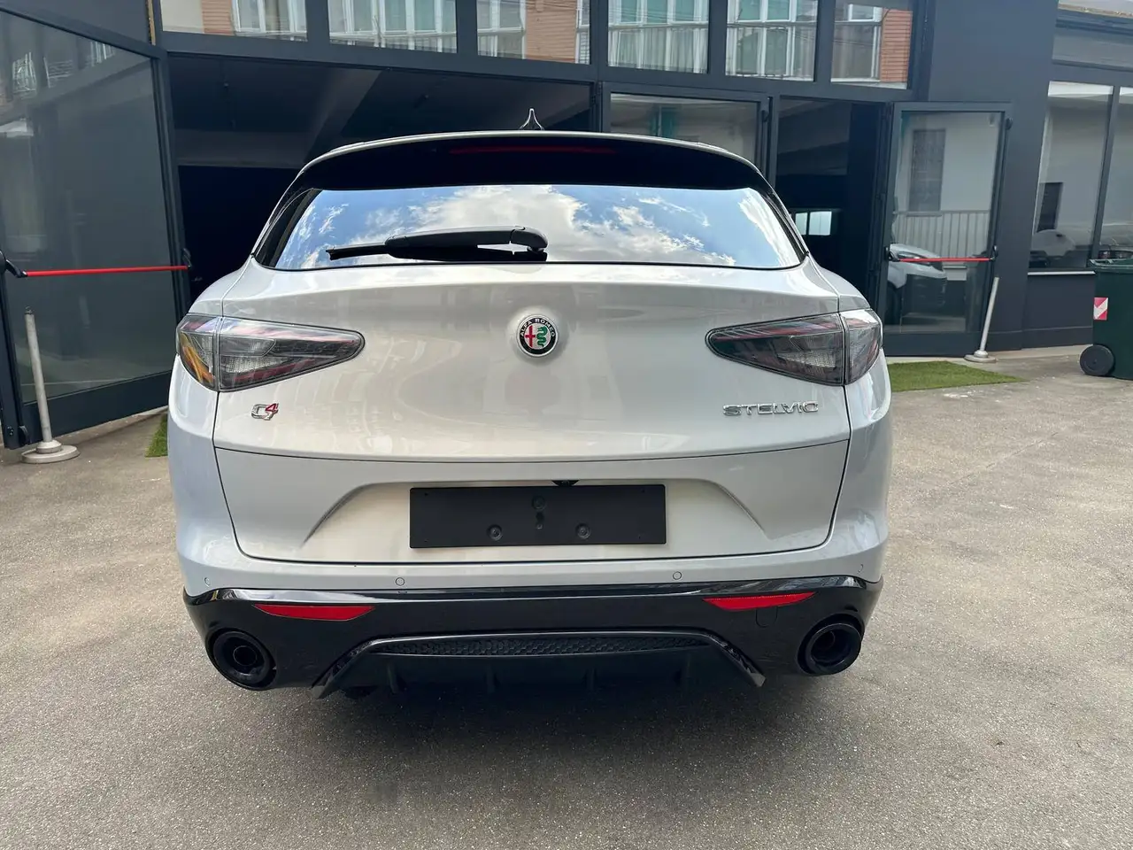 Alfa Romeo Stelvio 2025