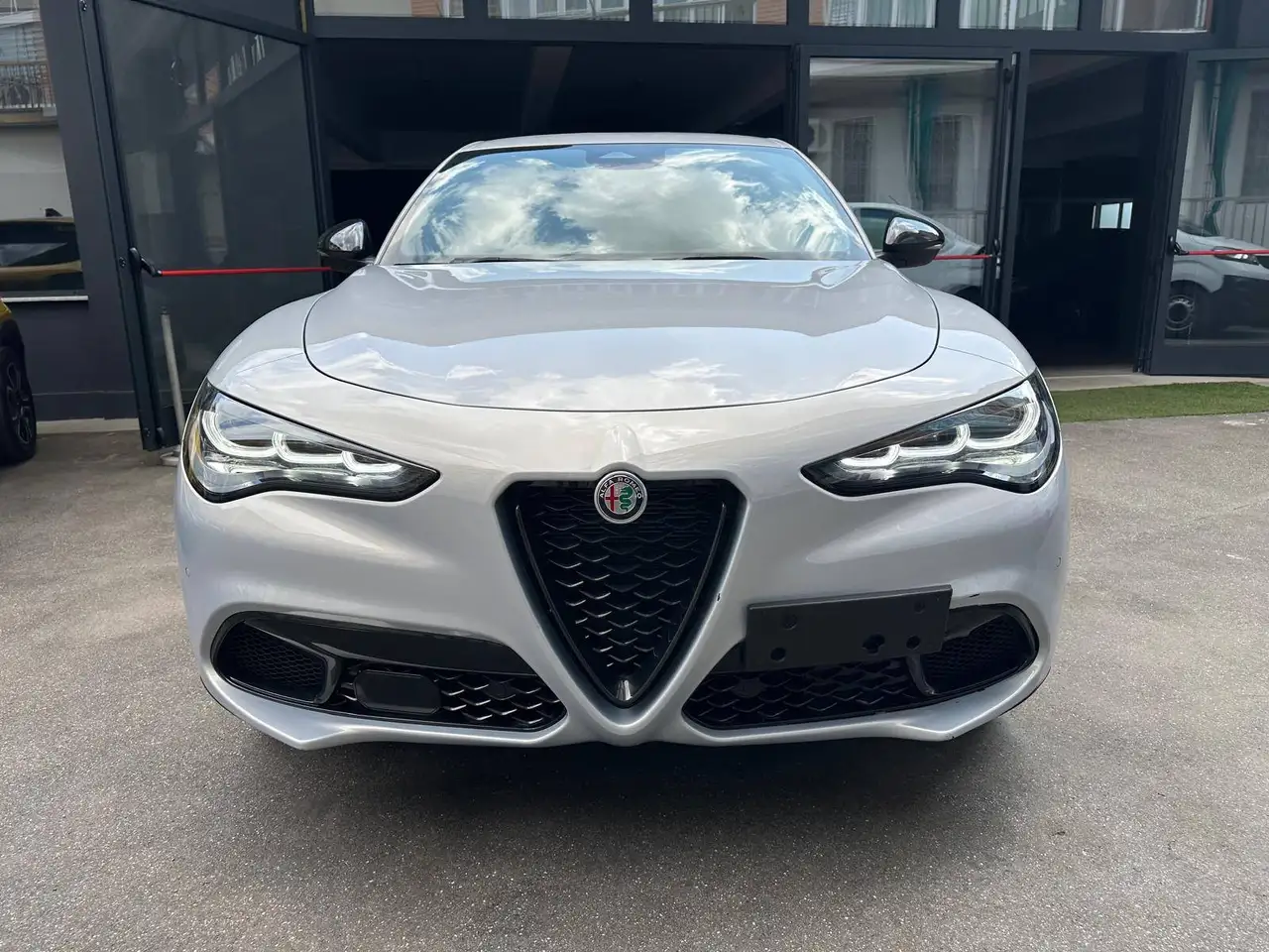 Alfa Romeo Stelvio 2025 — фото 6