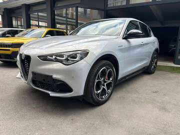 Stelvio 2.2 t Veloce Q4 210cv auto Navi+Palette al Vol.+Camera