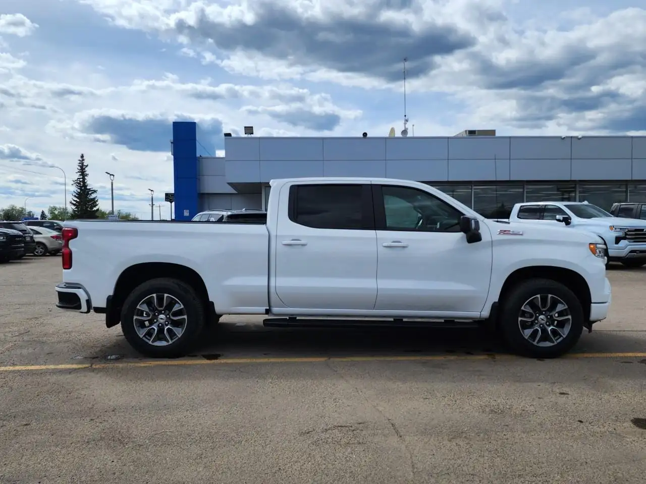 Chevrolet Silverado 1500 снимка Chevrolet Silverado 1500