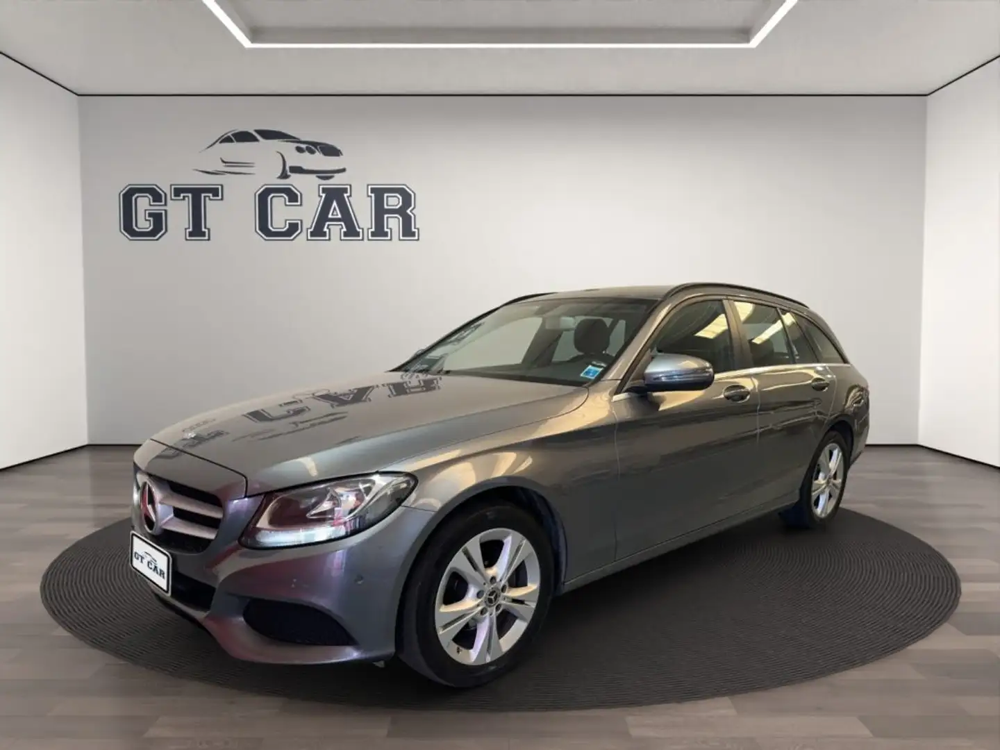 Mercedes-Benz C 200 d S.W. Auto Business Grau - 1