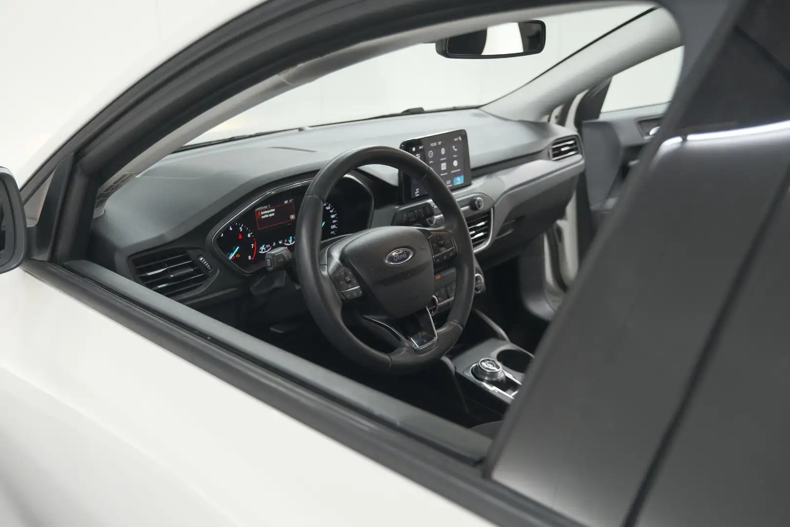Ford Focus 1.5 EcoBoost Active Business | Lage Kilometerstand Wit - 2