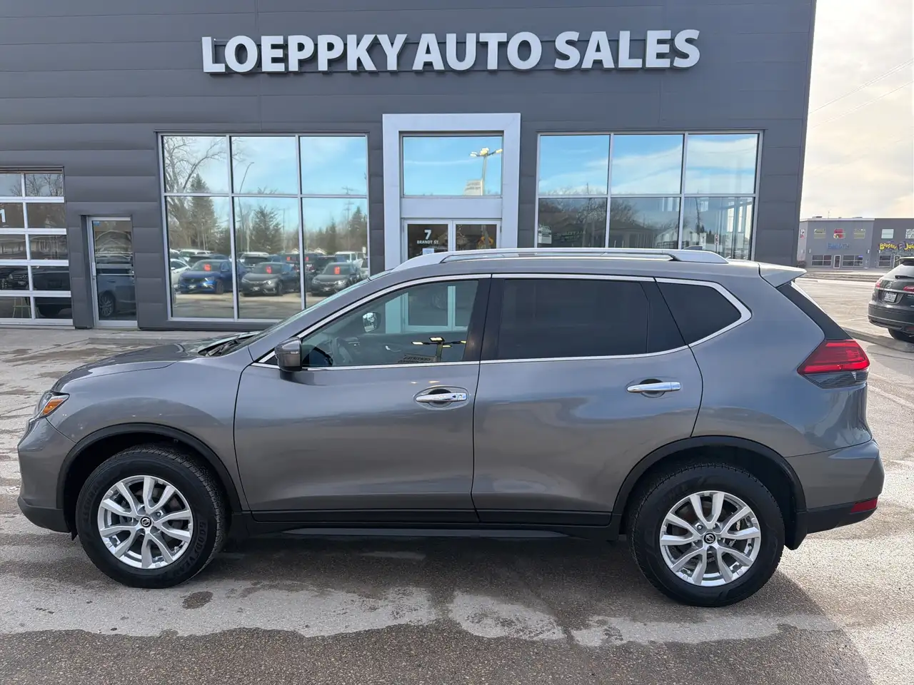 Nissan Rogue снимка Nissan Rogue