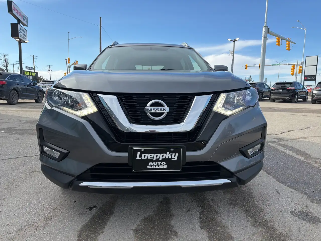 Nissan Rogue снимка Nissan Rogue