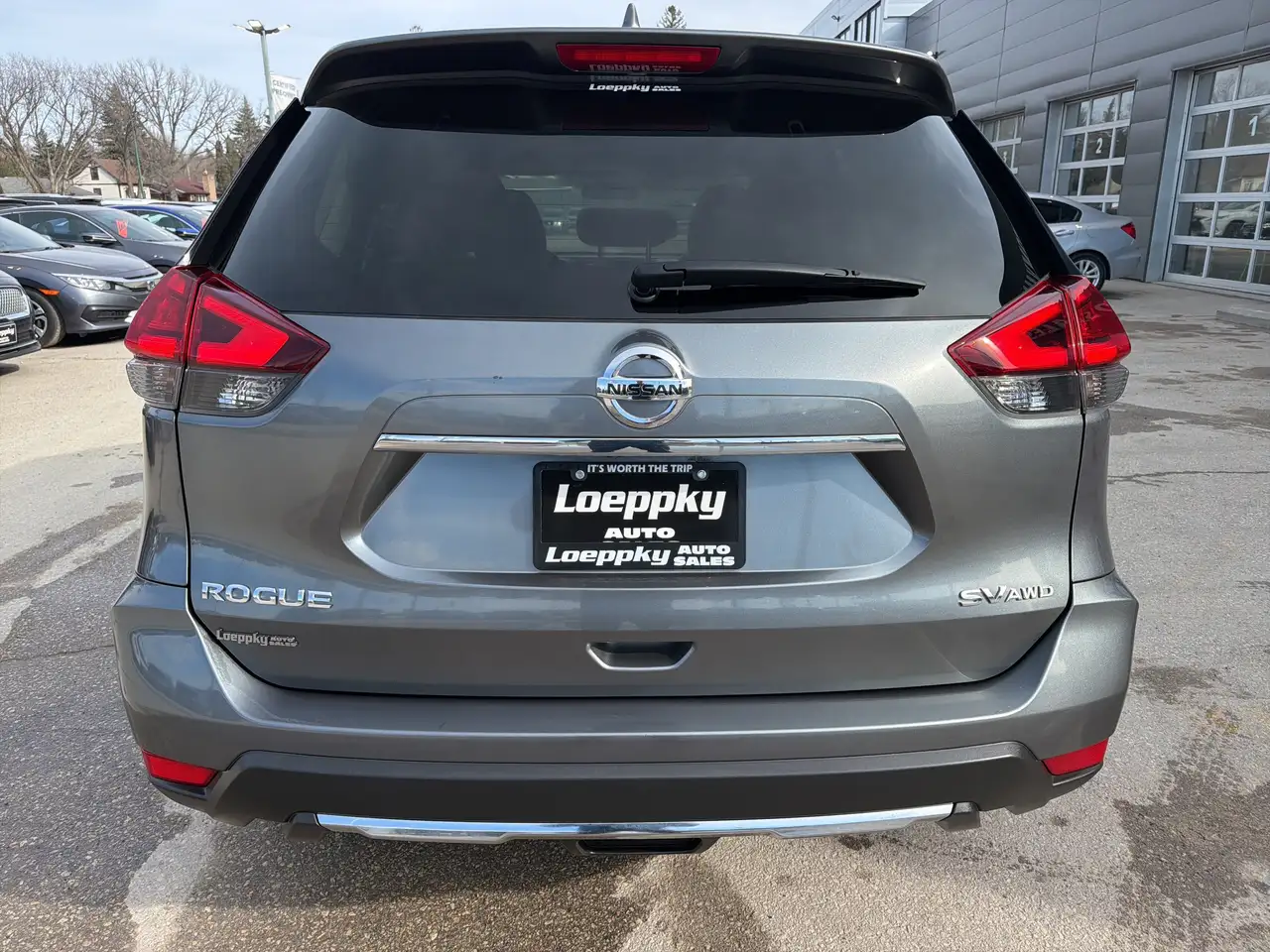 Nissan Rogue снимка Nissan Rogue