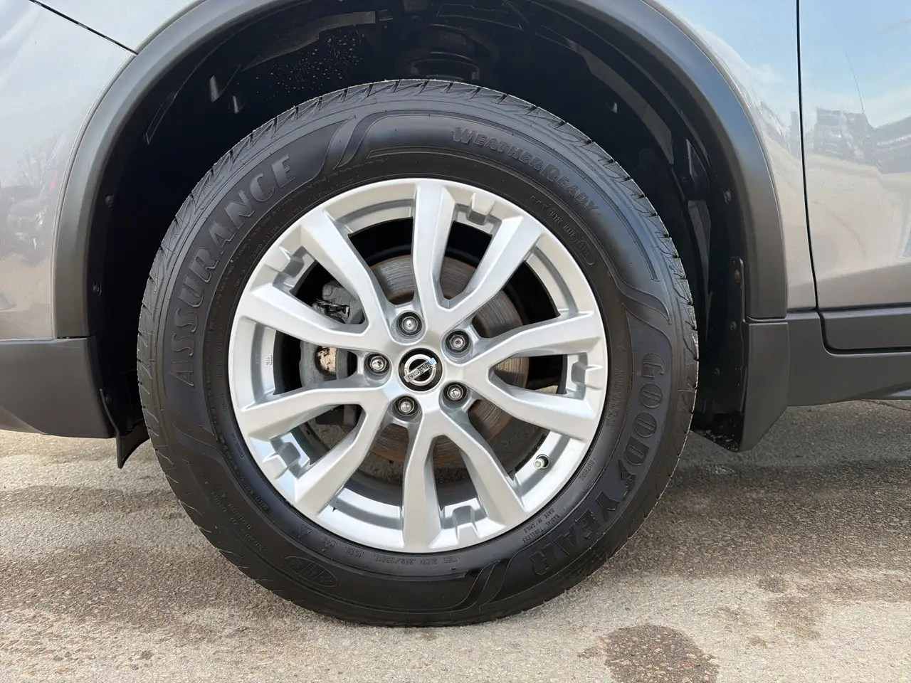 Nissan Rogue снимка Nissan Rogue