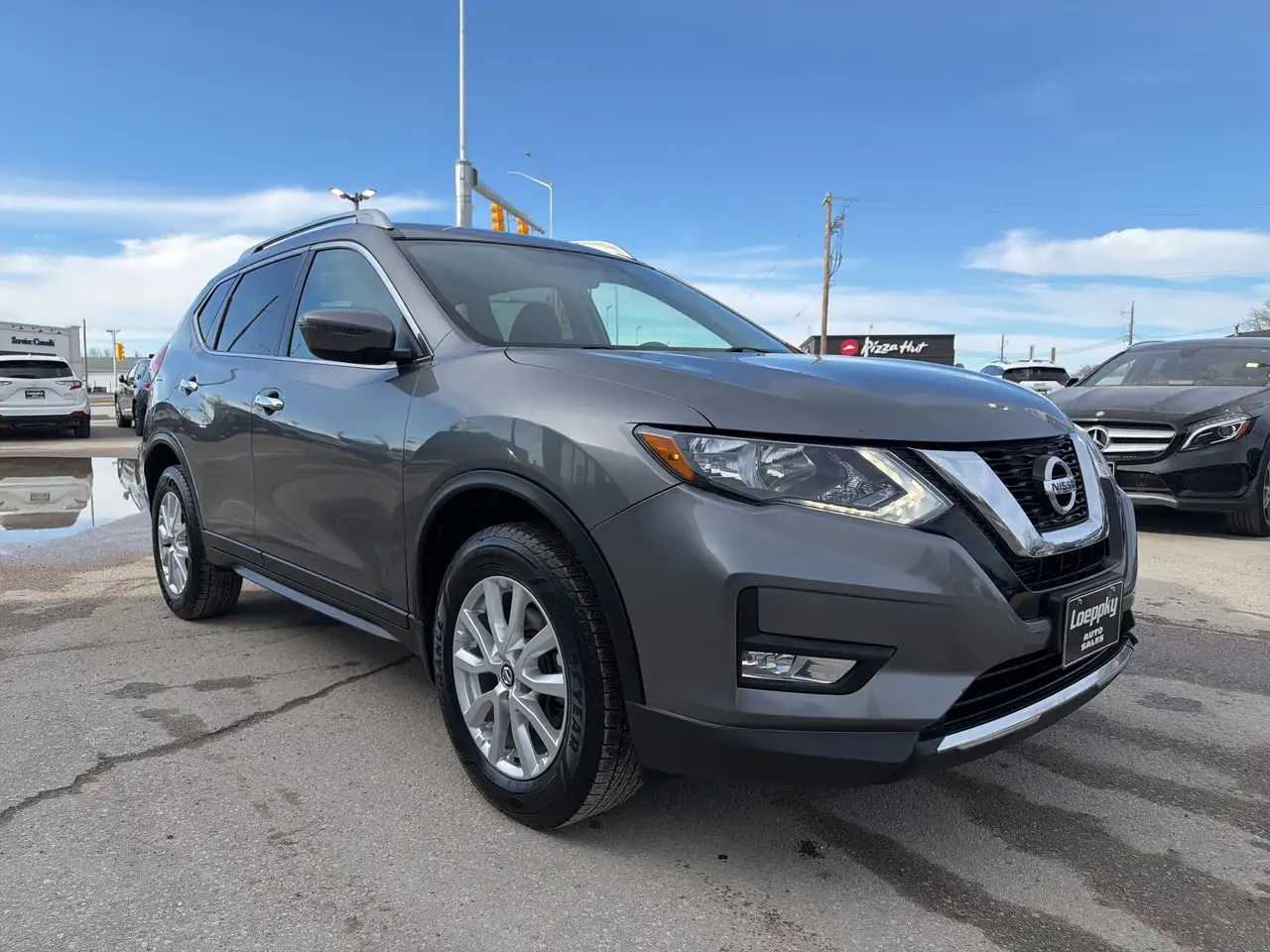 Nissan Rogue снимка Nissan Rogue